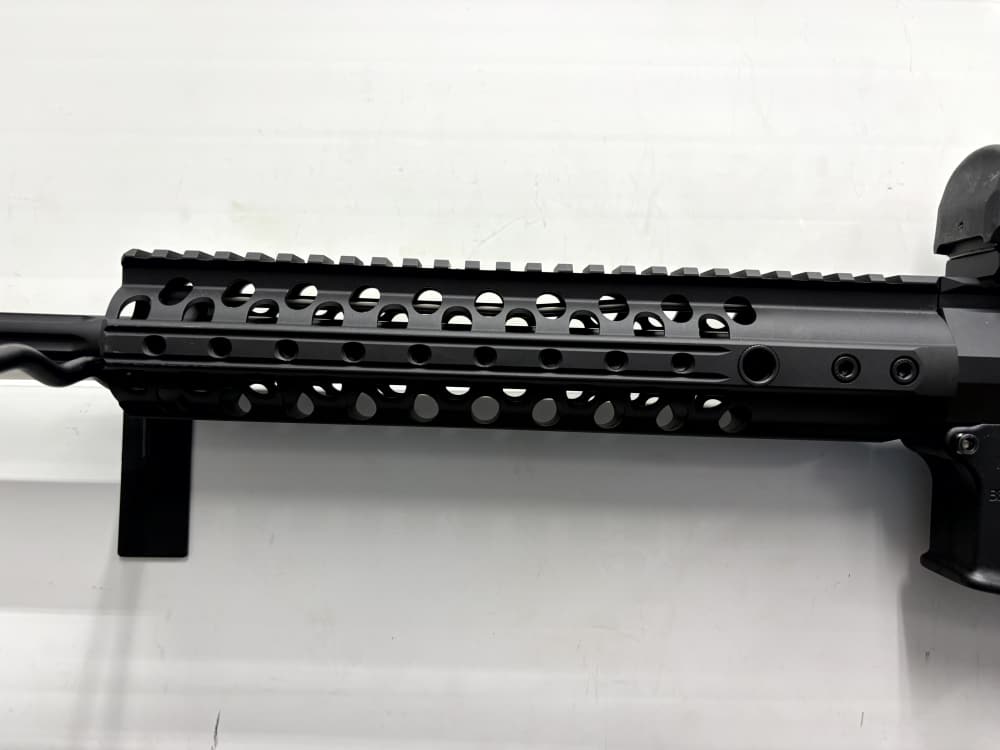 Wilson Combat AR15 - 5.56 w/ Leupold DP Pro and muzzle break - vgood cond.-img-12