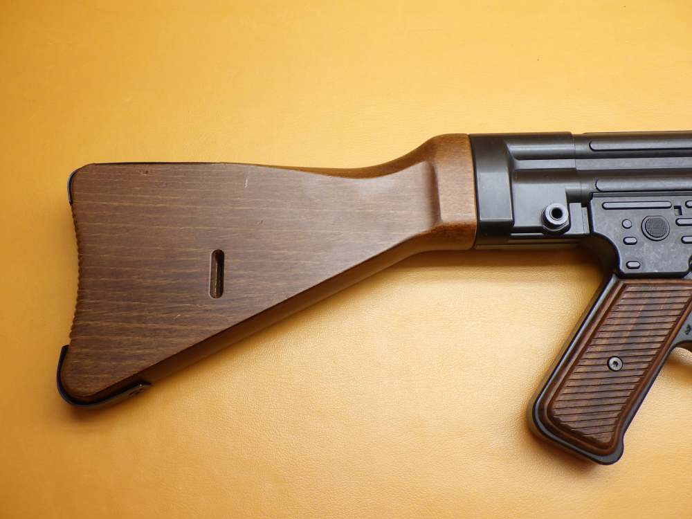 GSG STG44 .22LR 16.5"Bbl Four 25-Rnd Mags Original Wood Crate-img-2