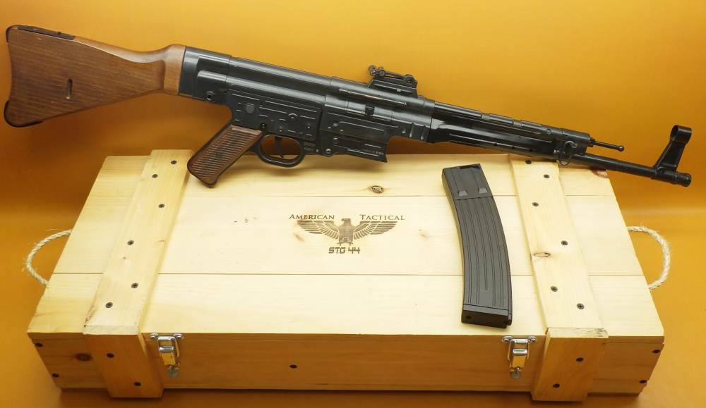 GSG STG44 .22LR 16.5"Bbl Four 25-Rnd Mags Original Wood Crate-img-0