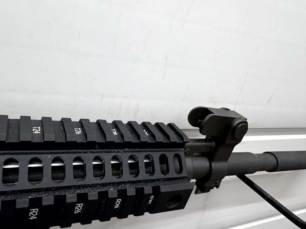 Colt M4 Carbine - 5.56 with Muzzle Break and ERGO grip, very good condition-img-5