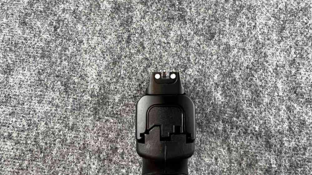 Smith & Wesson M&P9 M2.0 Optics-Ready 2 Magazines Org Box Excellent Cond-img-9