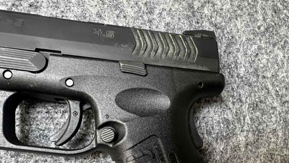 Springfield Armory XDM 9mm Used Pistol 4.5 Inch 3 Magazines-img-4
