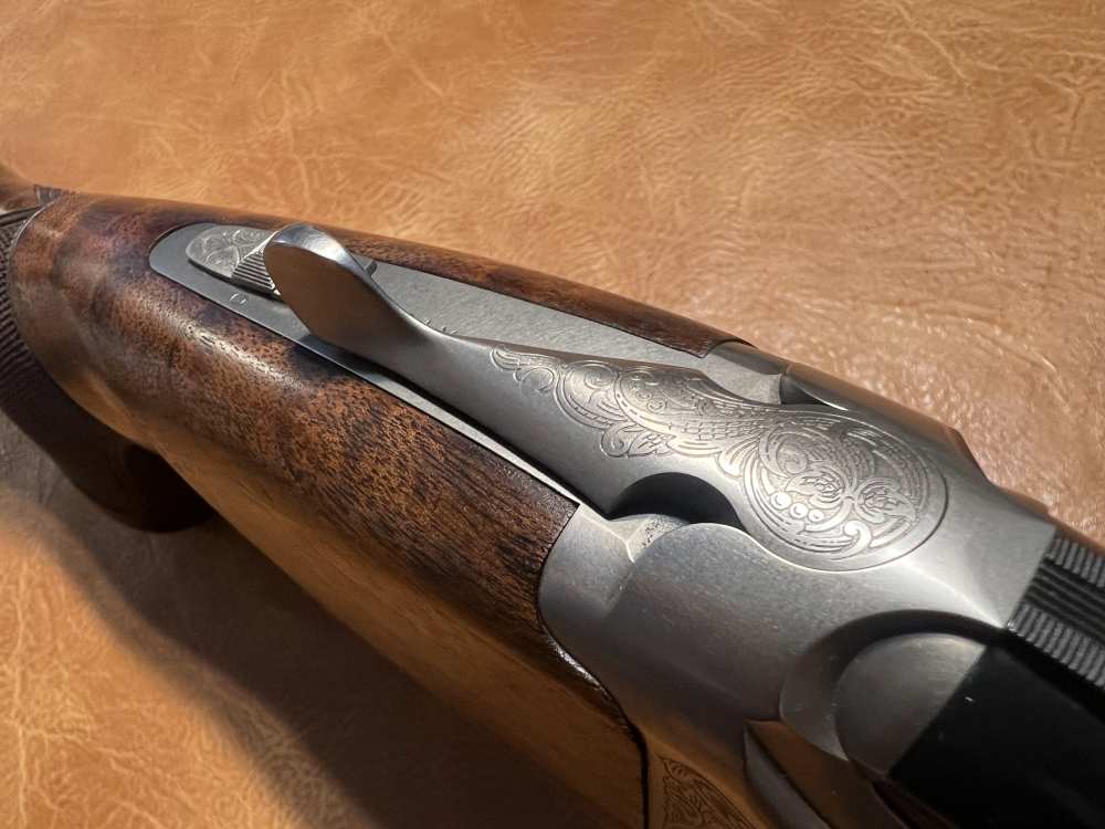 Browning Citori 525 Sporting 28" 2 3/4" 12 Gauge Engraved Beautiful Ported -img-18