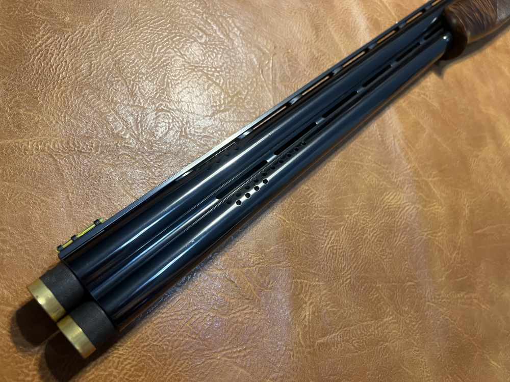 Browning Citori 525 Sporting 28" 2 3/4" 12 Gauge Engraved Beautiful Ported -img-12