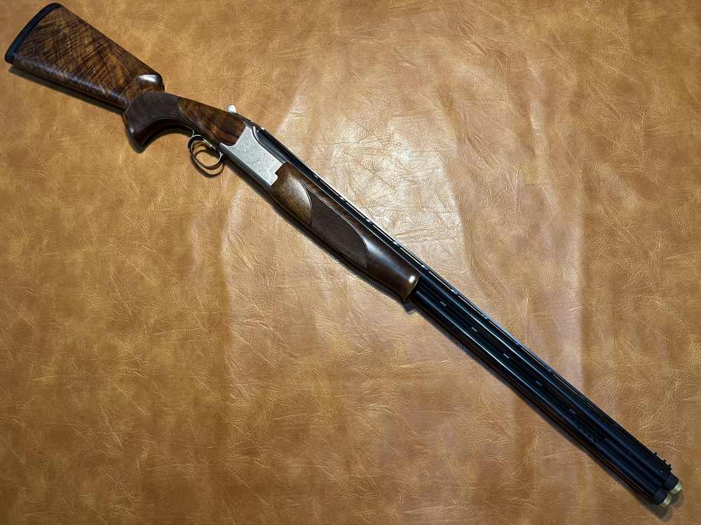 Browning Citori 525 Sporting 28" 2 3/4" 12 Gauge Engraved Beautiful Ported -img-3