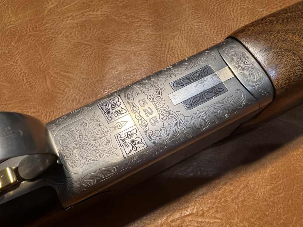 Browning Citori 525 Sporting 28" 2 3/4" 12 Gauge Engraved Beautiful Ported -img-22