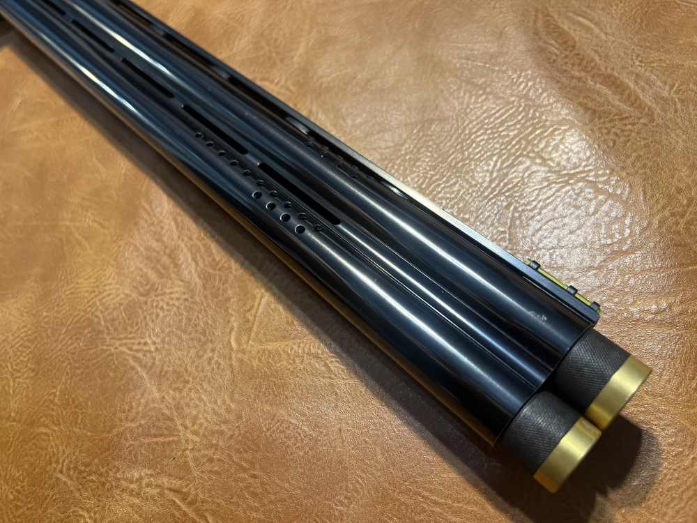 Browning Citori 525 Sporting 28" 2 3/4" 12 Gauge Engraved Beautiful Ported -img-8