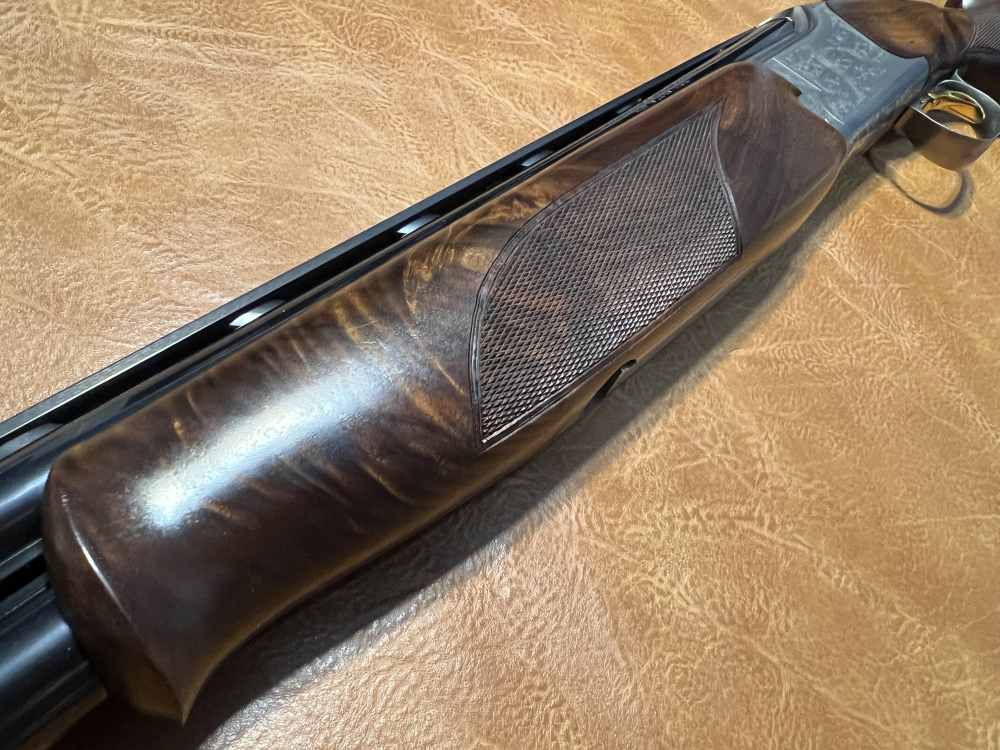 Browning Citori 525 Sporting 28" 2 3/4" 12 Gauge Engraved Beautiful Ported -img-11