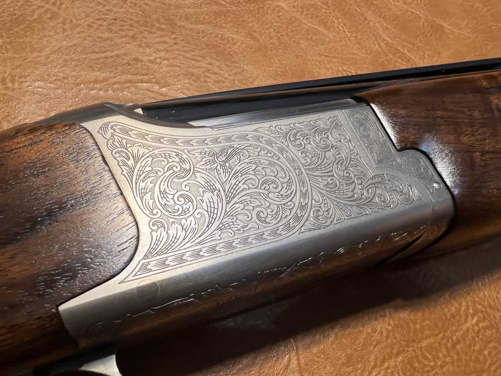 Browning Citori 525 Sporting 28" 2 3/4" 12 Gauge Engraved Beautiful Ported -img-1