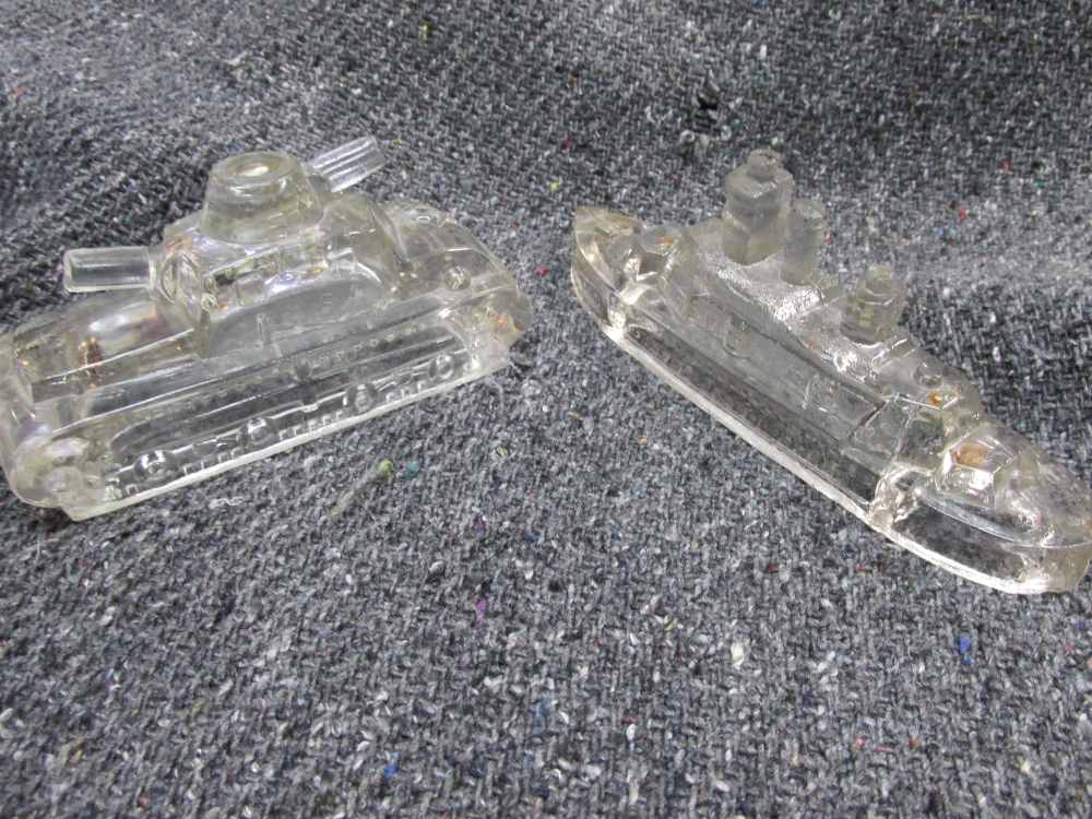 2-ORIGINAL WWII ERA GLASS SHIP & TANK CANDY CONTAINERS-NICE DISPLAY-img-0