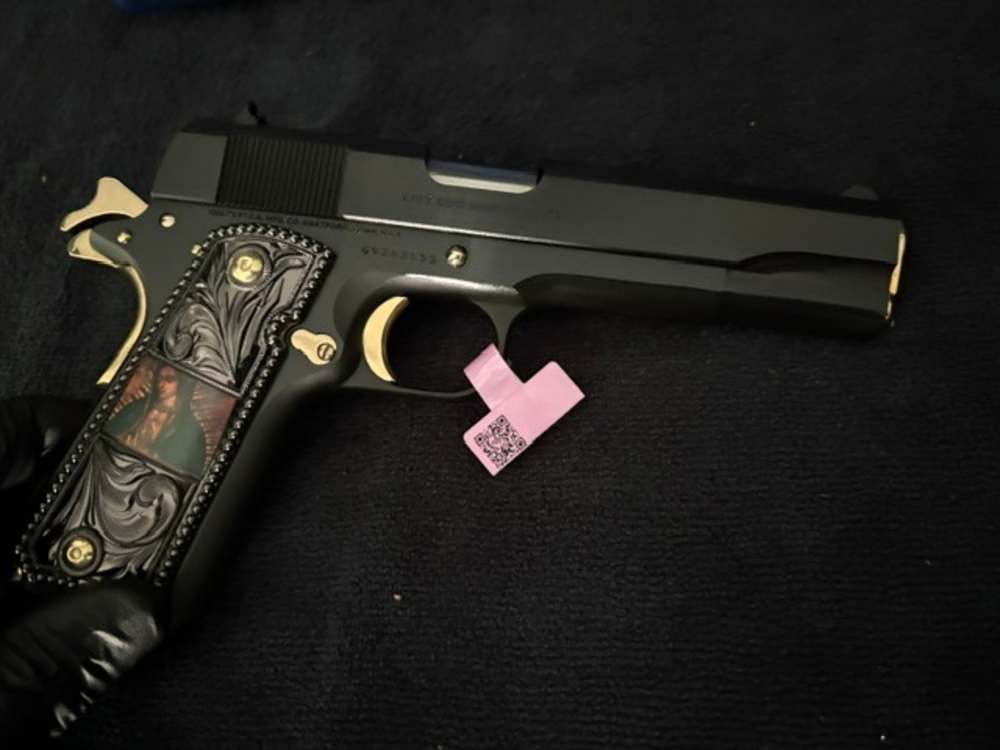 Colt 1911 Series 70 Government 45 ACP Black & Gold NR .01 start Penny-img-8