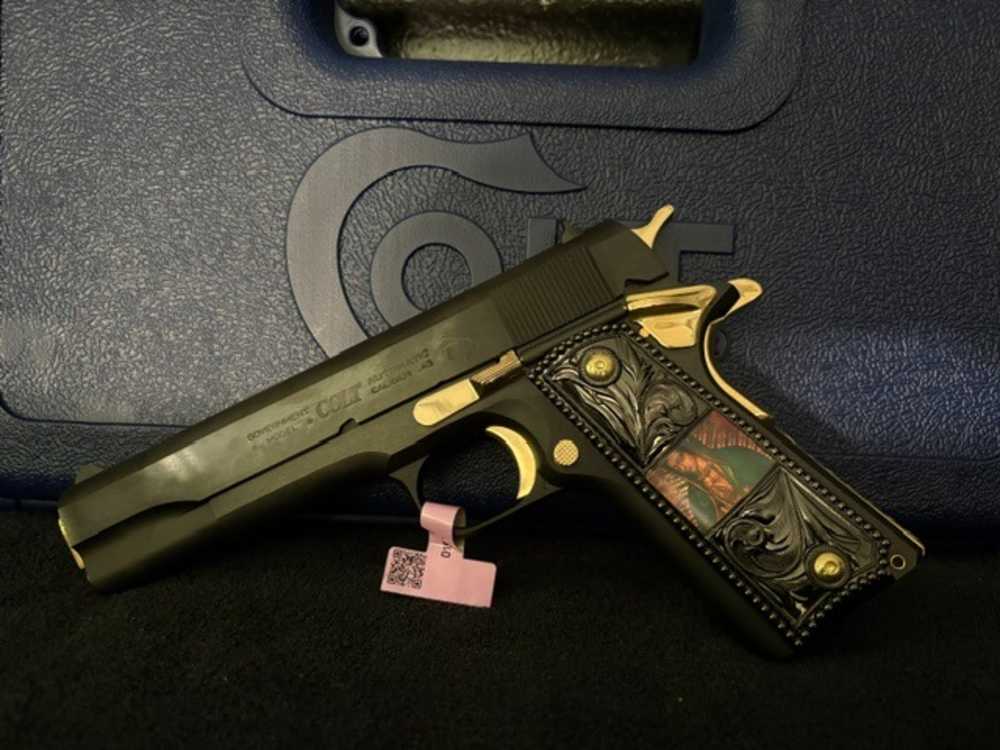 Colt 1911 Series 70 Government 45 ACP Black & Gold NR .01 start Penny-img-1