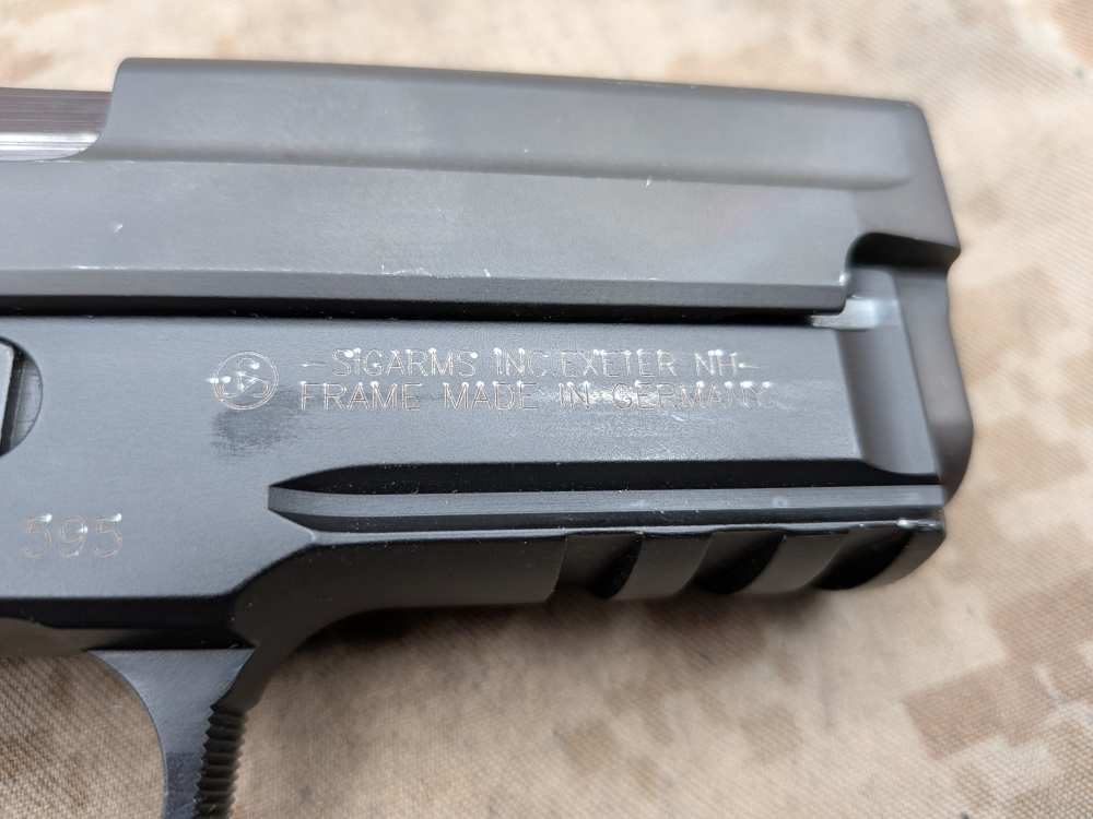 Sig Sauer P229 DA/SA .40 S&W STL Police Trade In USED P-229 w/ Rail-img-8