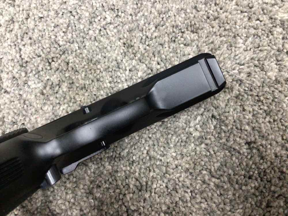 CZ 75 D Compact 9mm-img-8