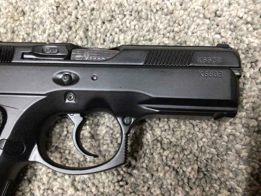 CZ 75 D Compact 9mm-img-4