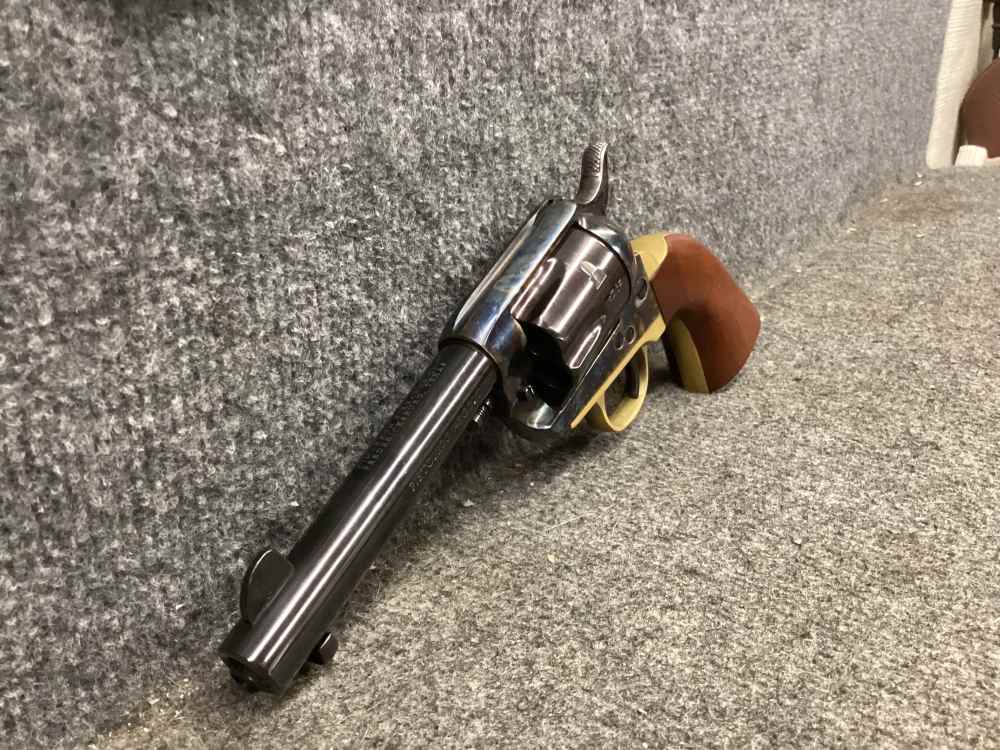Cimarron Pistolero .45Colt Revolver-img-1