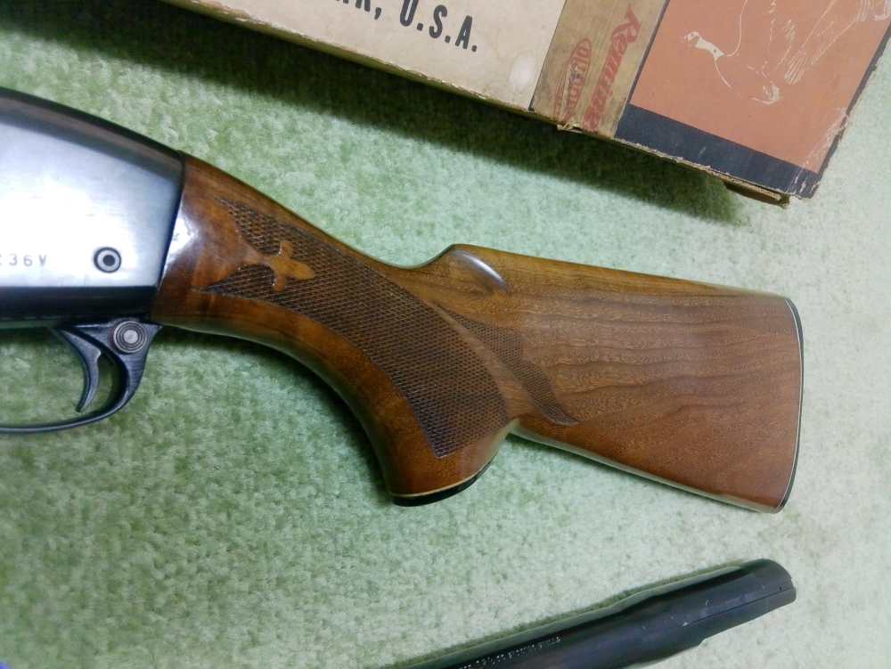 Remington 1100 12ga 28" Mod Mfg. 1968 Unfired in the Original Box!-img-19