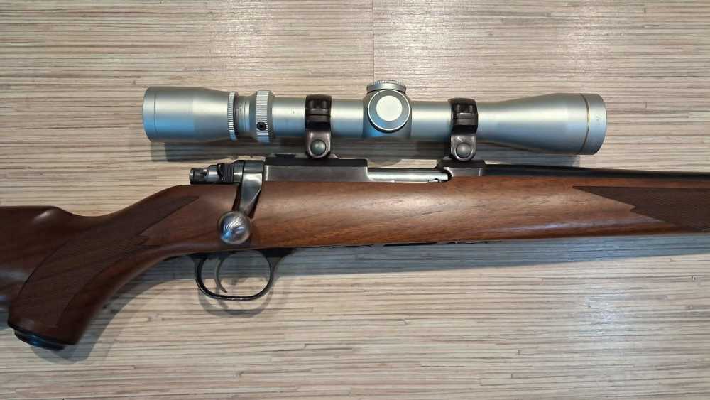 Ruger 77/17 Rotary Magazine 7024 22" Barrel 17 HMR LEUPOLD VARI X 3X9 SCOPE-img-2