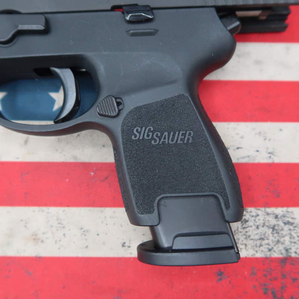 Sig Sauer P250 .40 S&W Compact Semi-Auto Pistol 3.9" DAO 2 MAGS-img-16