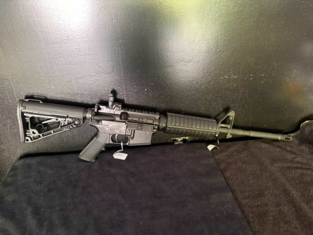 2013 Law Enforcement M4 Carbine .01 Start Penny Auction NR -img-0