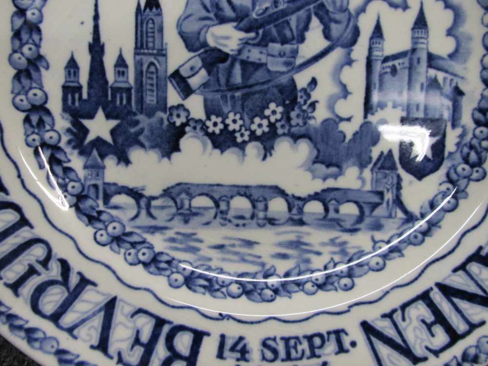 WWII DUTCH COMMEMORATIVE LIBERATION OF MAASTRICHT-1st CITY LIBERATED-1944-img-3