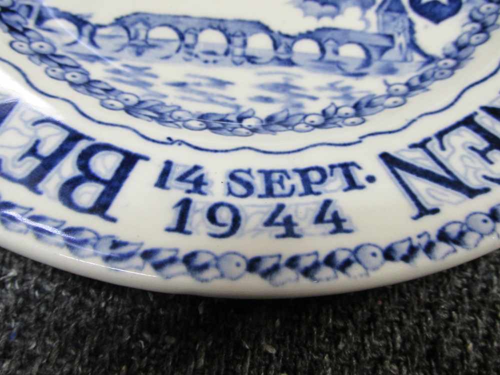 WWII DUTCH COMMEMORATIVE LIBERATION OF MAASTRICHT-1st CITY LIBERATED-1944-img-1