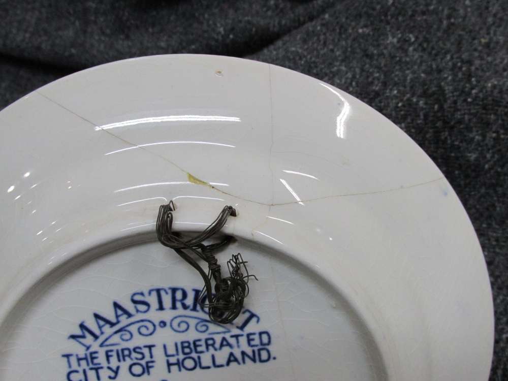 WWII DUTCH COMMEMORATIVE LIBERATION OF MAASTRICHT-1st CITY LIBERATED-1944-img-7