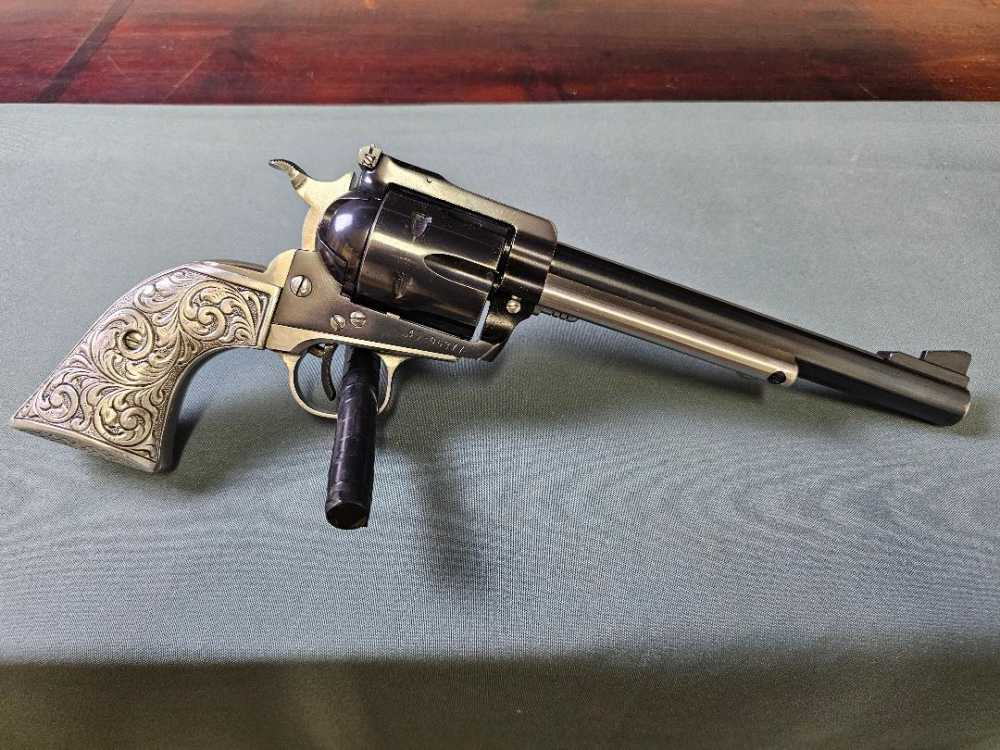 USED Ruger Blackhawk 45 Colt 3 screw 6 shot 7.5" barrel -img-2