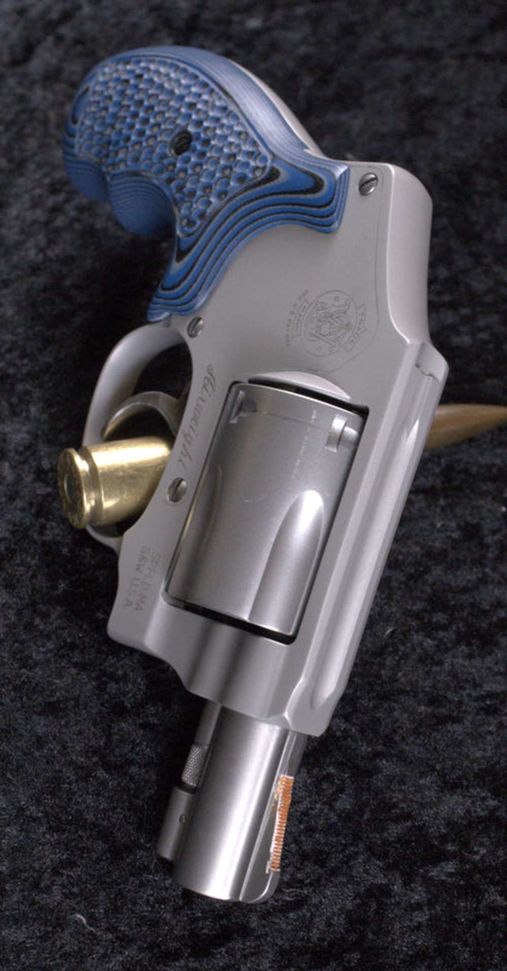 PENNY AUCTION!! Beautiful Smith & Wesson 642-1 Airweight in .38Spl-img-4