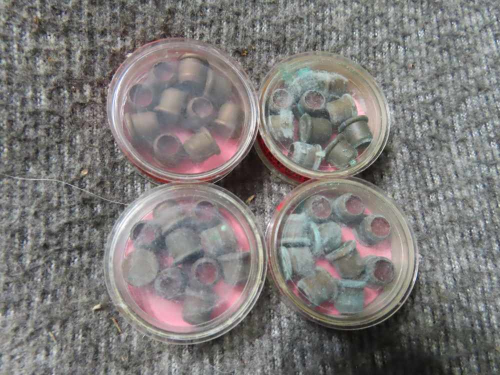40 ROUNDS GERMAN MADE .22 CALIBER TEAR GAS CARTRIDGES, SEALED CONTAINERS-img-7