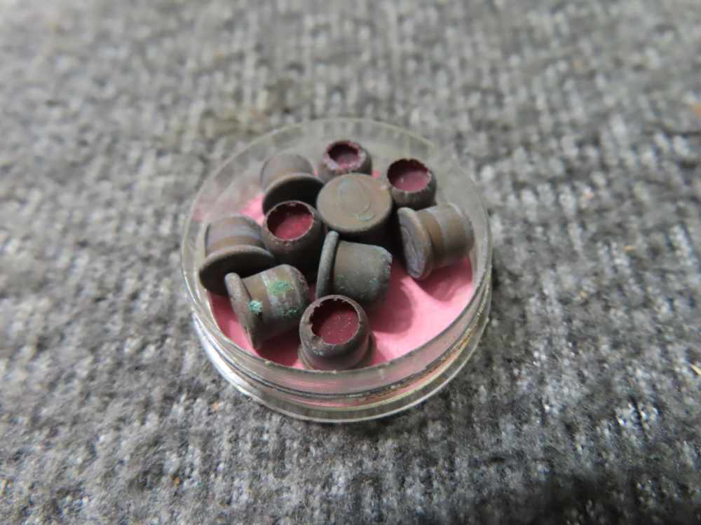 40 ROUNDS GERMAN MADE .22 CALIBER TEAR GAS CARTRIDGES, SEALED CONTAINERS-img-1