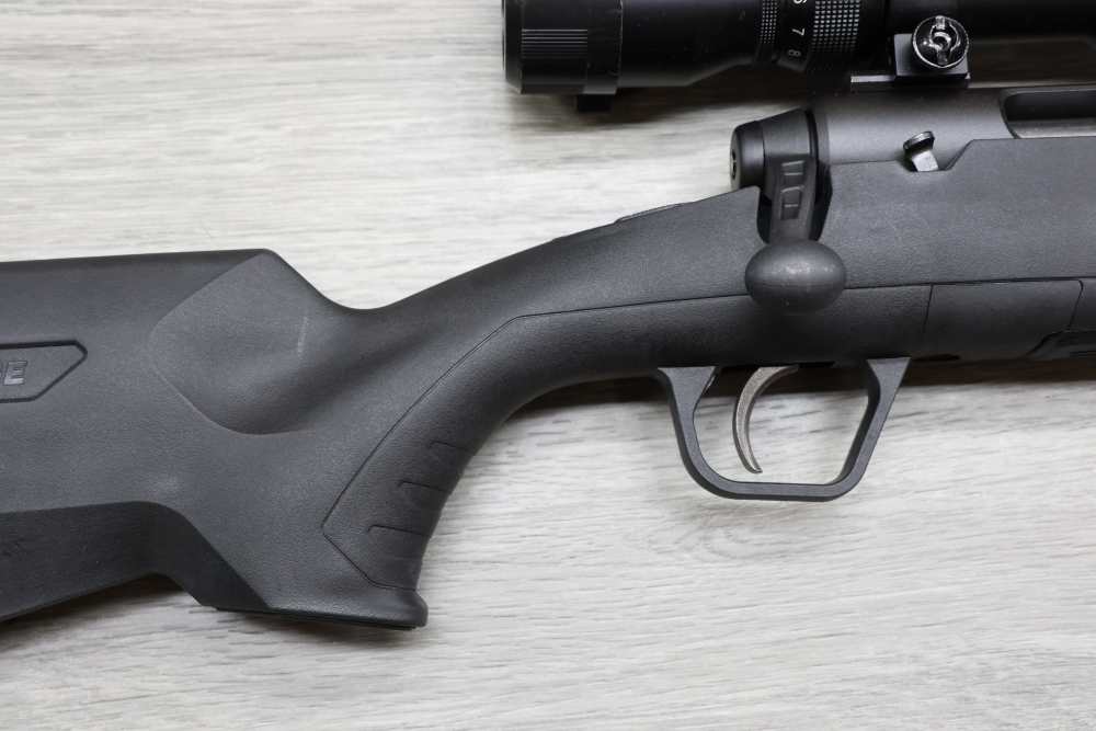 Savage Axis 6.5 Creedmoor Rifle -Weaver Scope - Penny Auction - NO RESERVE!-img-8