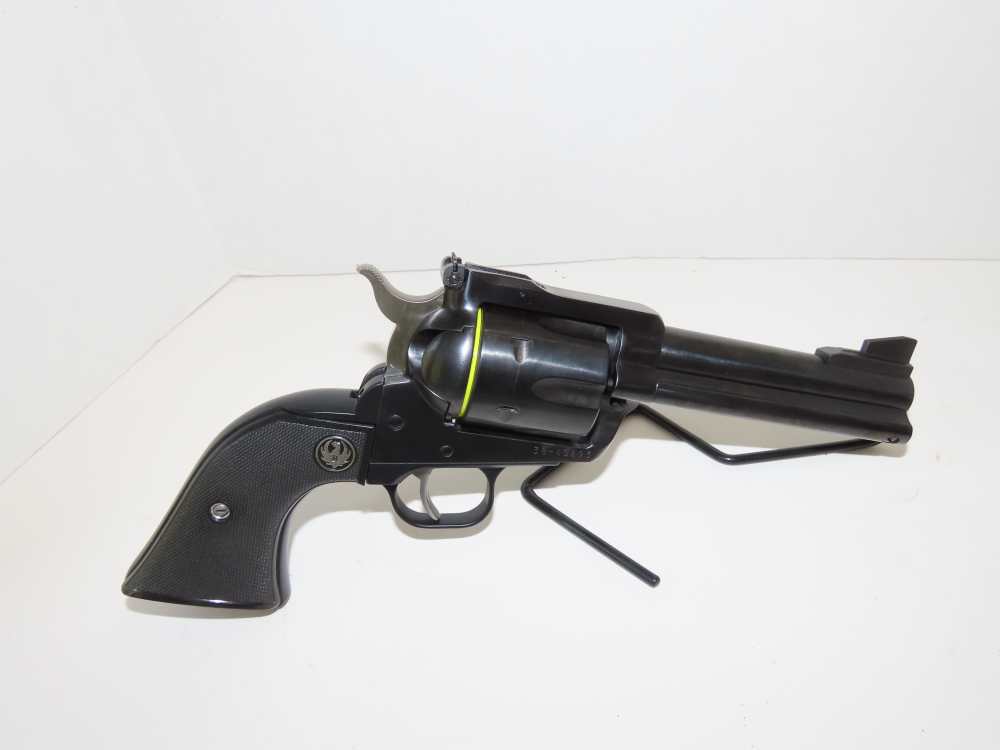 RUGER NEW MODEL BLACKHAWK 41 MAG-img-0