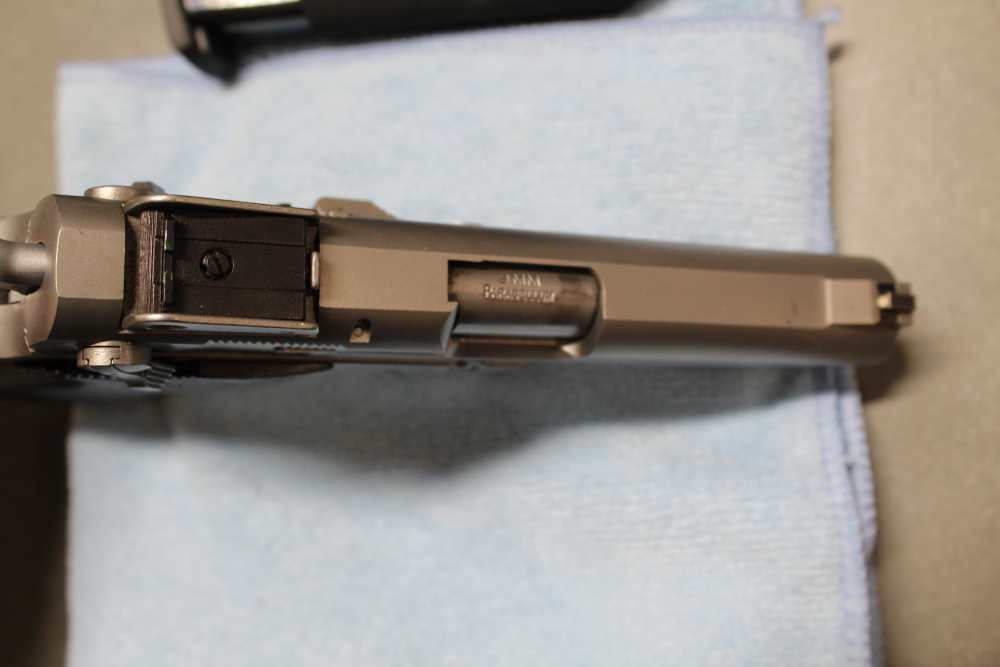Smith & Wesson 5906 semi-auto pistol, 2X17 mags and Desantis holster-img-15