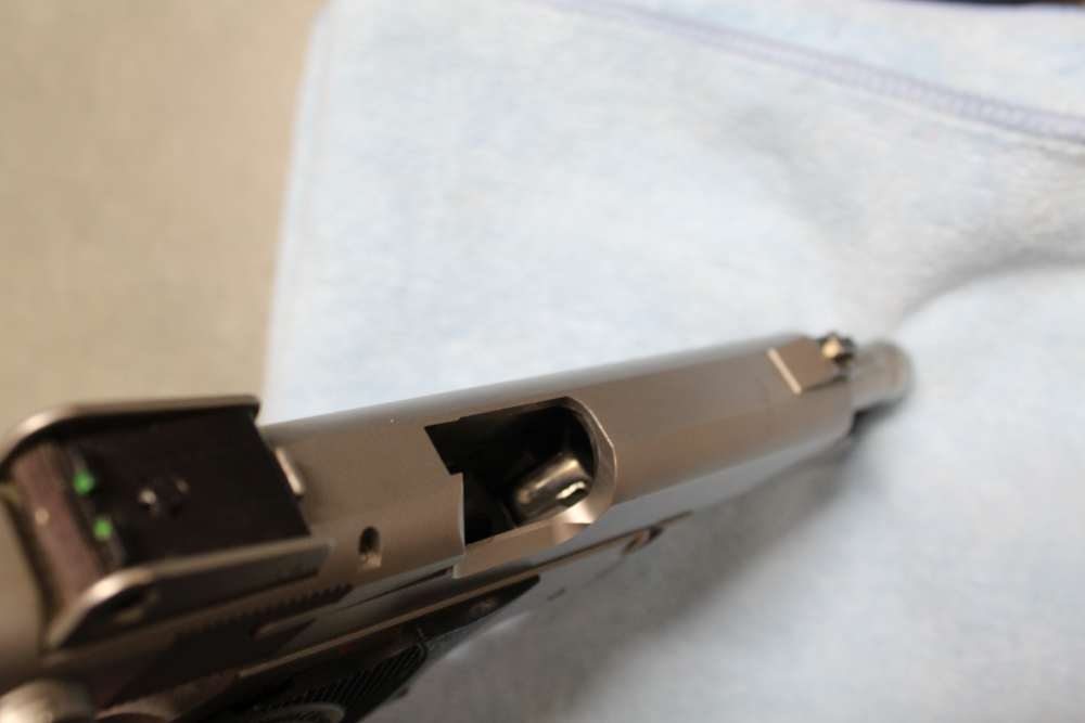 Smith & Wesson 5906 semi-auto pistol, 2X17 mags and Desantis holster-img-16