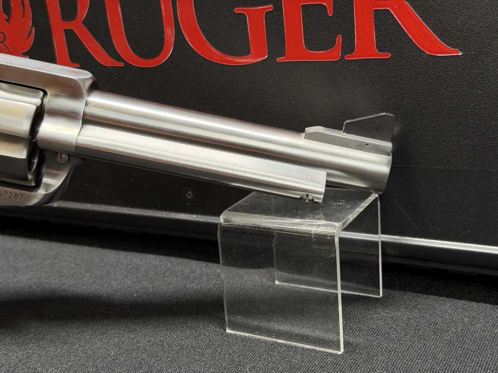 2024 Ruger Blackhawk Flattop Bisley 44 Special 5.5" Stainless Lipseys 5250-img-6
