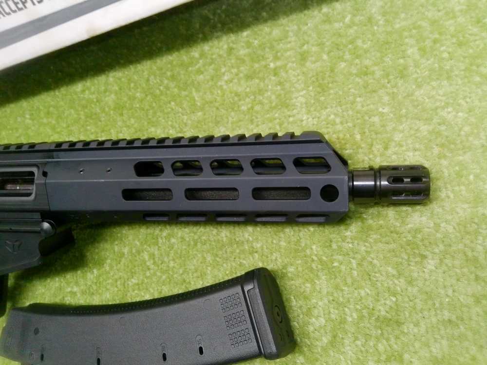 Wraithworks Warscorp 9 SBR 9mm 8.5" X2 32rnd Side Charging Unfired!-img-6