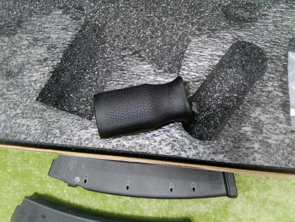 Wraithworks Warscorp 9 SBR 9mm 8.5" X2 32rnd Side Charging Unfired!-img-22
