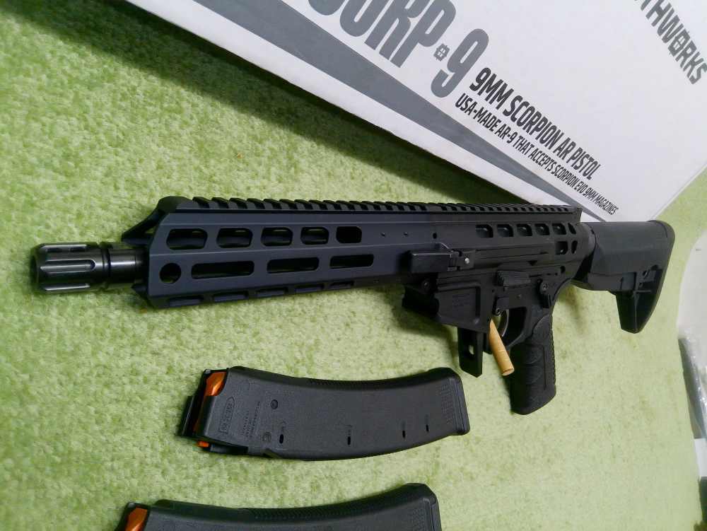Wraithworks Warscorp 9 SBR 9mm 8.5" X2 32rnd Side Charging Unfired!-img-16
