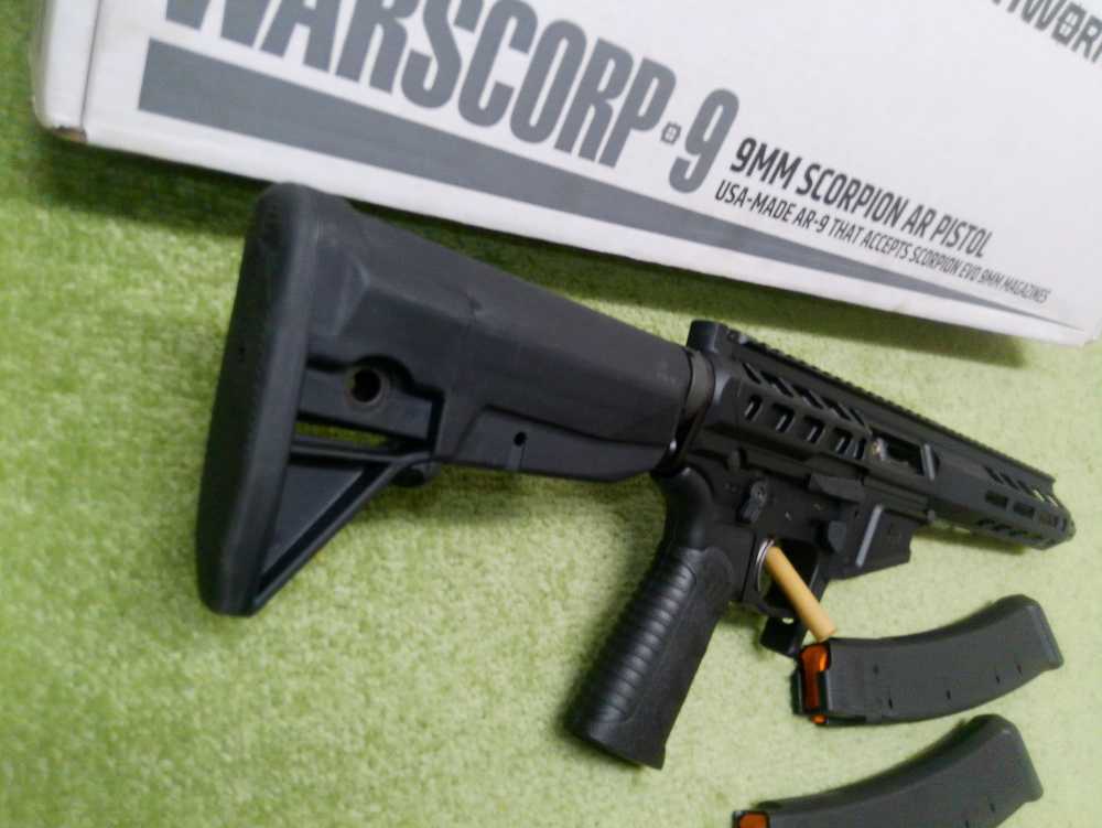 Wraithworks Warscorp 9 SBR 9mm 8.5" X2 32rnd Side Charging Unfired!-img-1