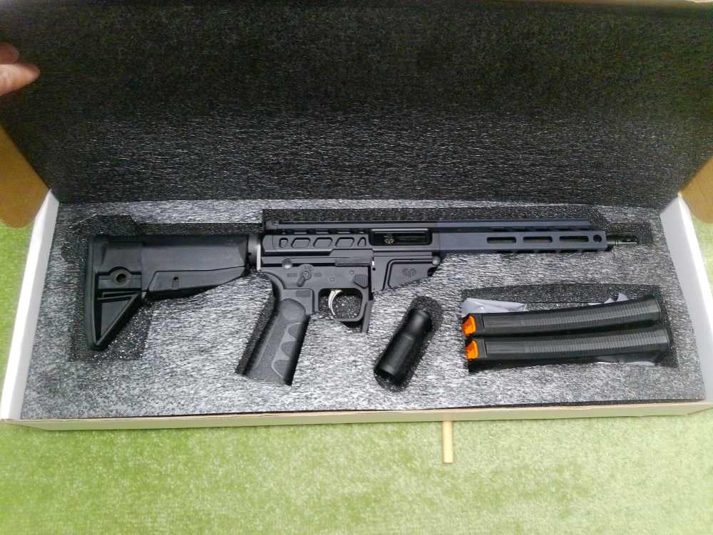 Wraithworks Warscorp 9 SBR 9mm 8.5" X2 32rnd Side Charging Unfired!-img-23