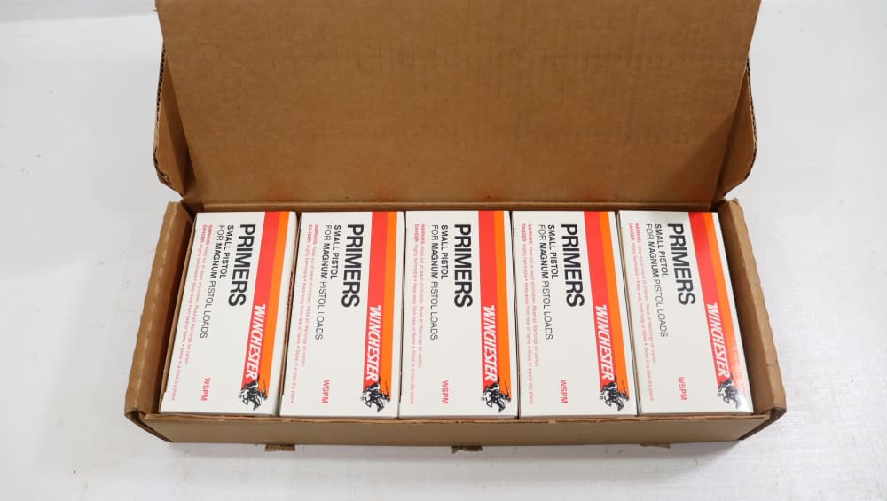 N.I.B.- WINCHESTER SMALL PISTOL MAGNUM LOAD PRIMERS 5000 COUNT-img-7