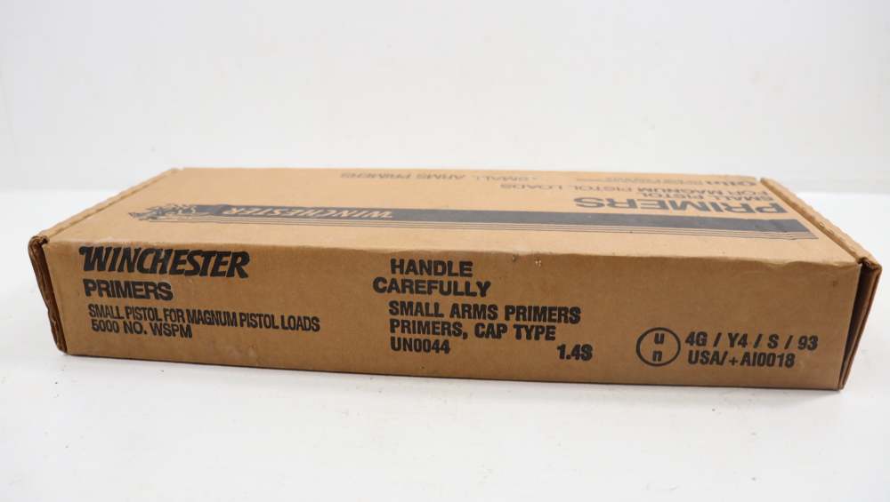 N.I.B.- WINCHESTER SMALL PISTOL MAGNUM LOAD PRIMERS 5000 COUNT-img-4