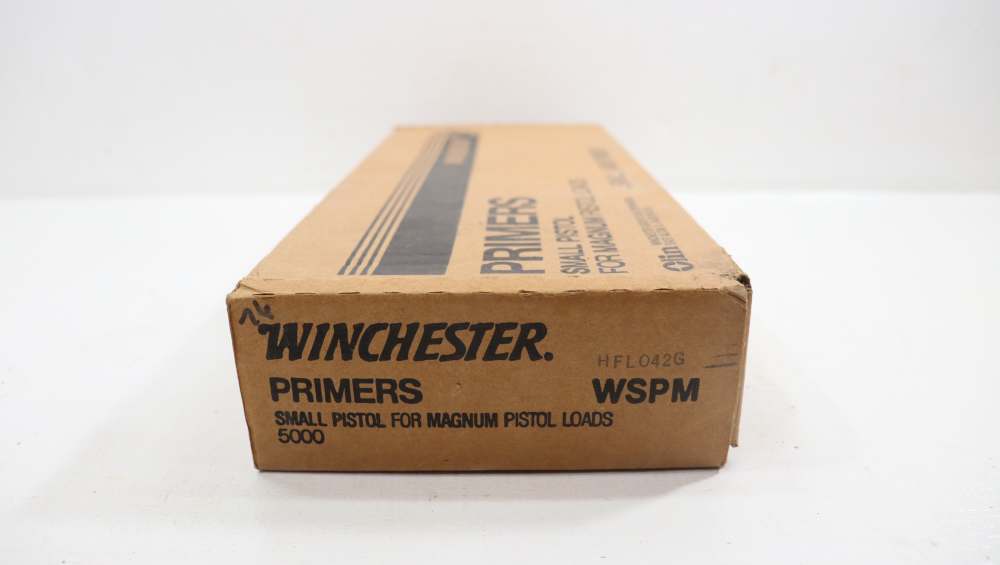 N.I.B.- WINCHESTER SMALL PISTOL MAGNUM LOAD PRIMERS 5000 COUNT-img-3