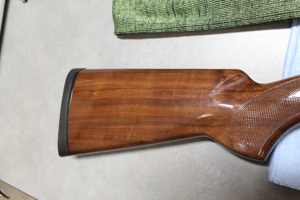 Browning BPS Field Deluxe pump action, Vent Rib, 12 Gauge, 28-inch barrel-img-2