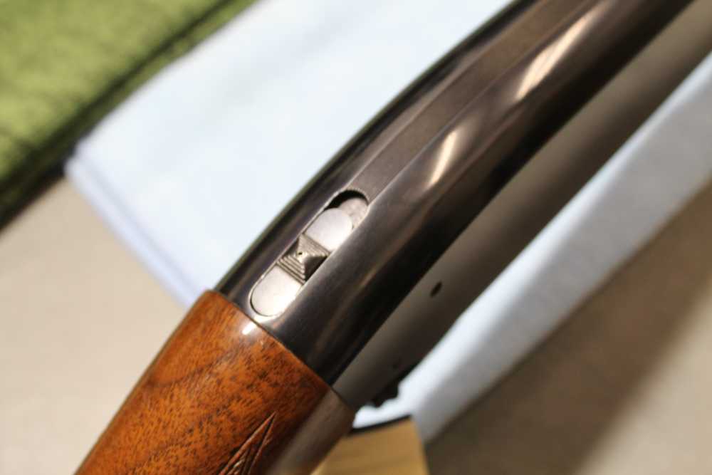 Browning BPS Field Deluxe pump action, Vent Rib, 12 Gauge, 28-inch barrel-img-35