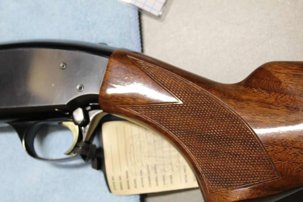 Browning BPS Field Deluxe pump action, Vent Rib, 12 Gauge, 28-inch barrel-img-25