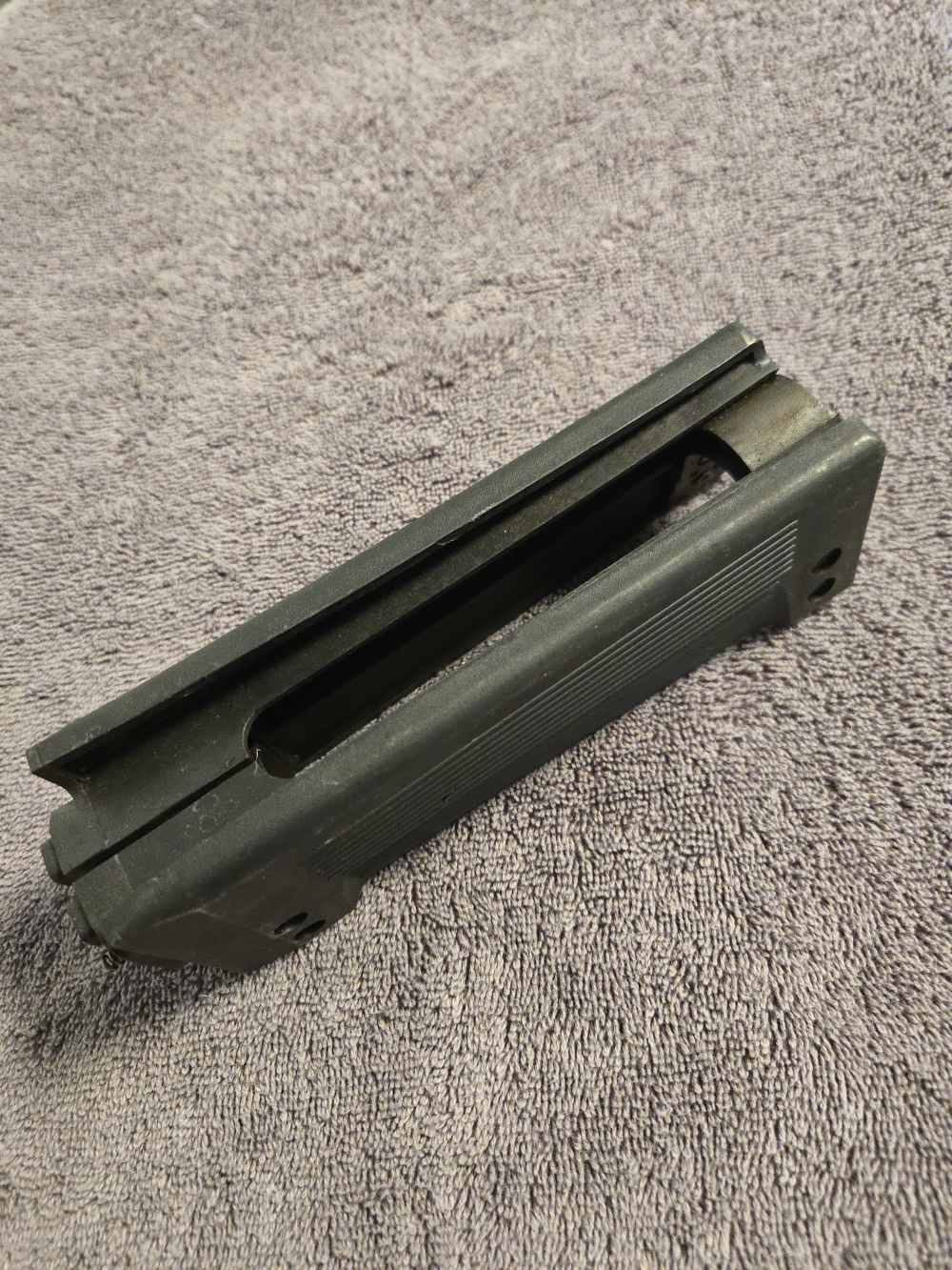 R4 South African new old stock hand guard-img-1