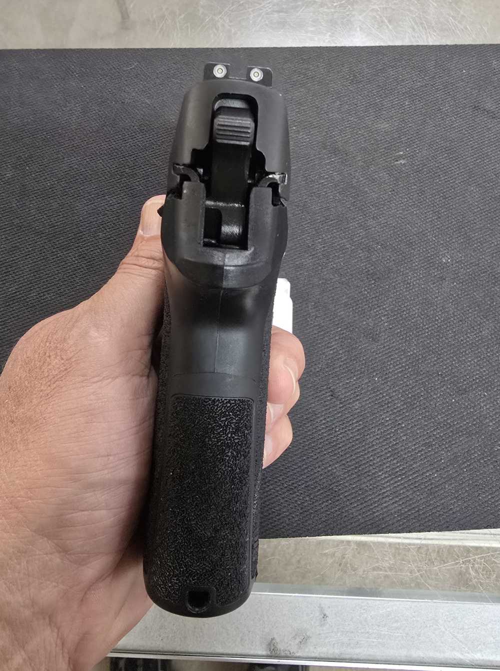 SIG SAUER SP2022 9MM LUGER PISTOL-img-6