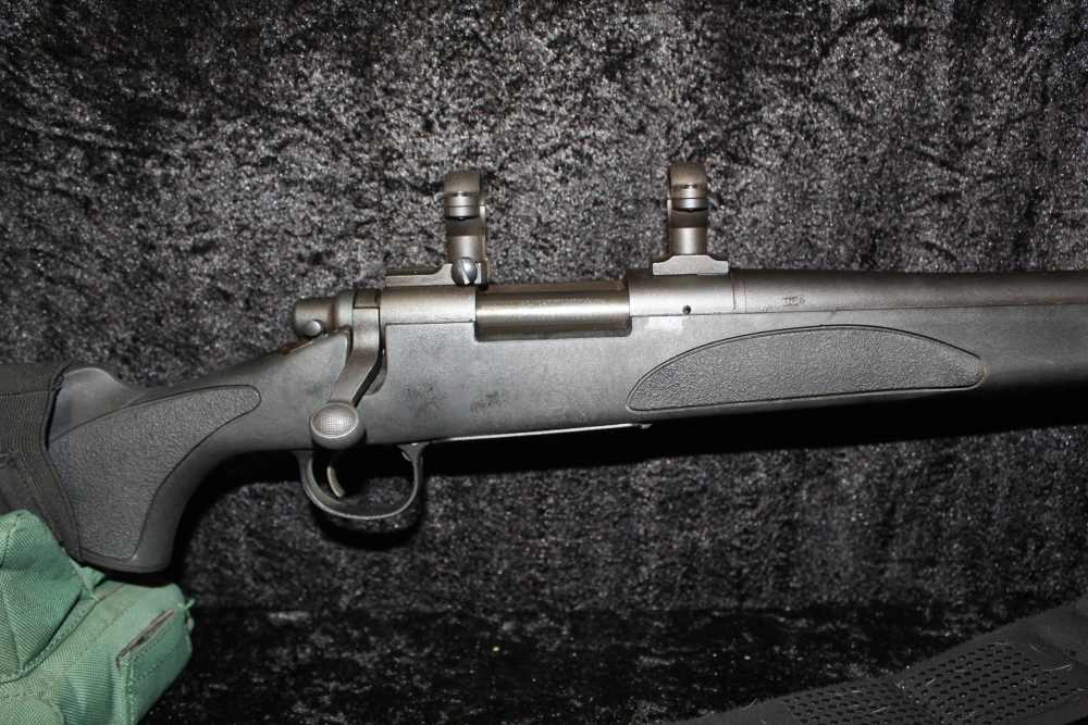 REMINGTON 700 .243 WIN Heavy Barrel, Rings and Sling-img-2